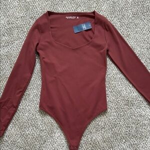 Abercrombie & Fitch Maroon V-Neck Top